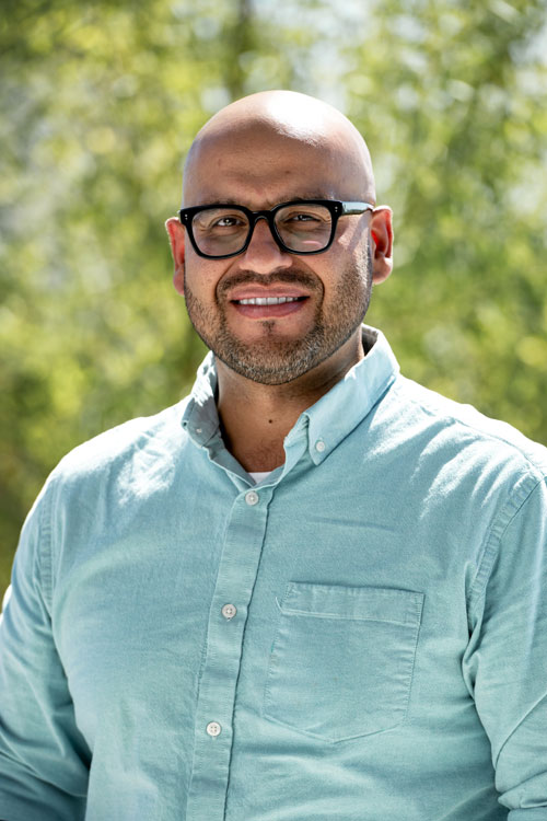 Javier Martínez headshot