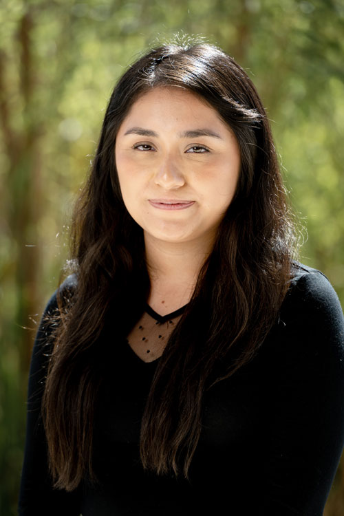 Yoselin Guzman Pasifuentes headshot
